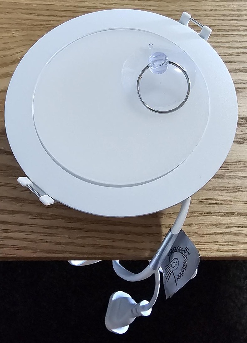 1 Remove diffuser Image