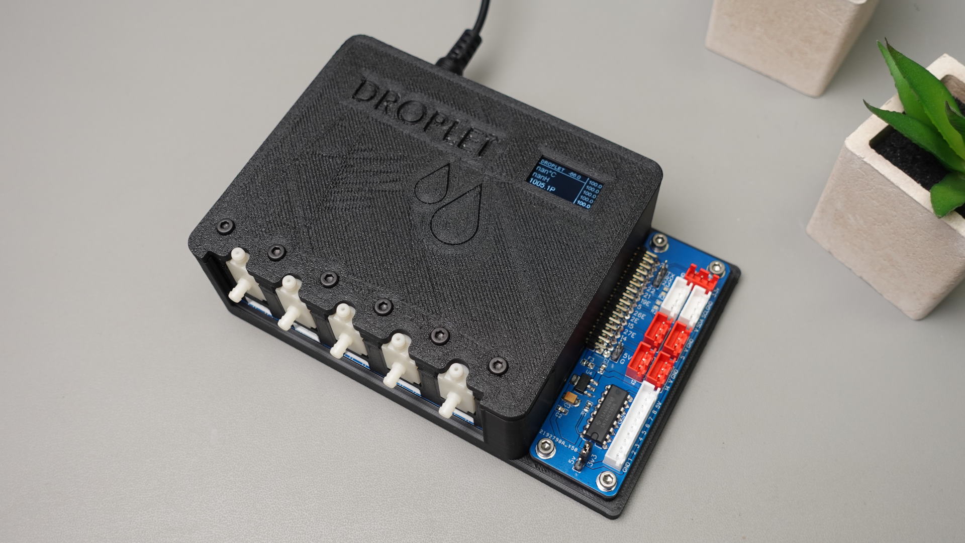 Droplet with 3D Case Product image