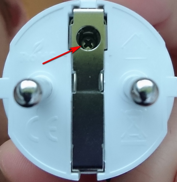 Hardly visible screw on original SP111