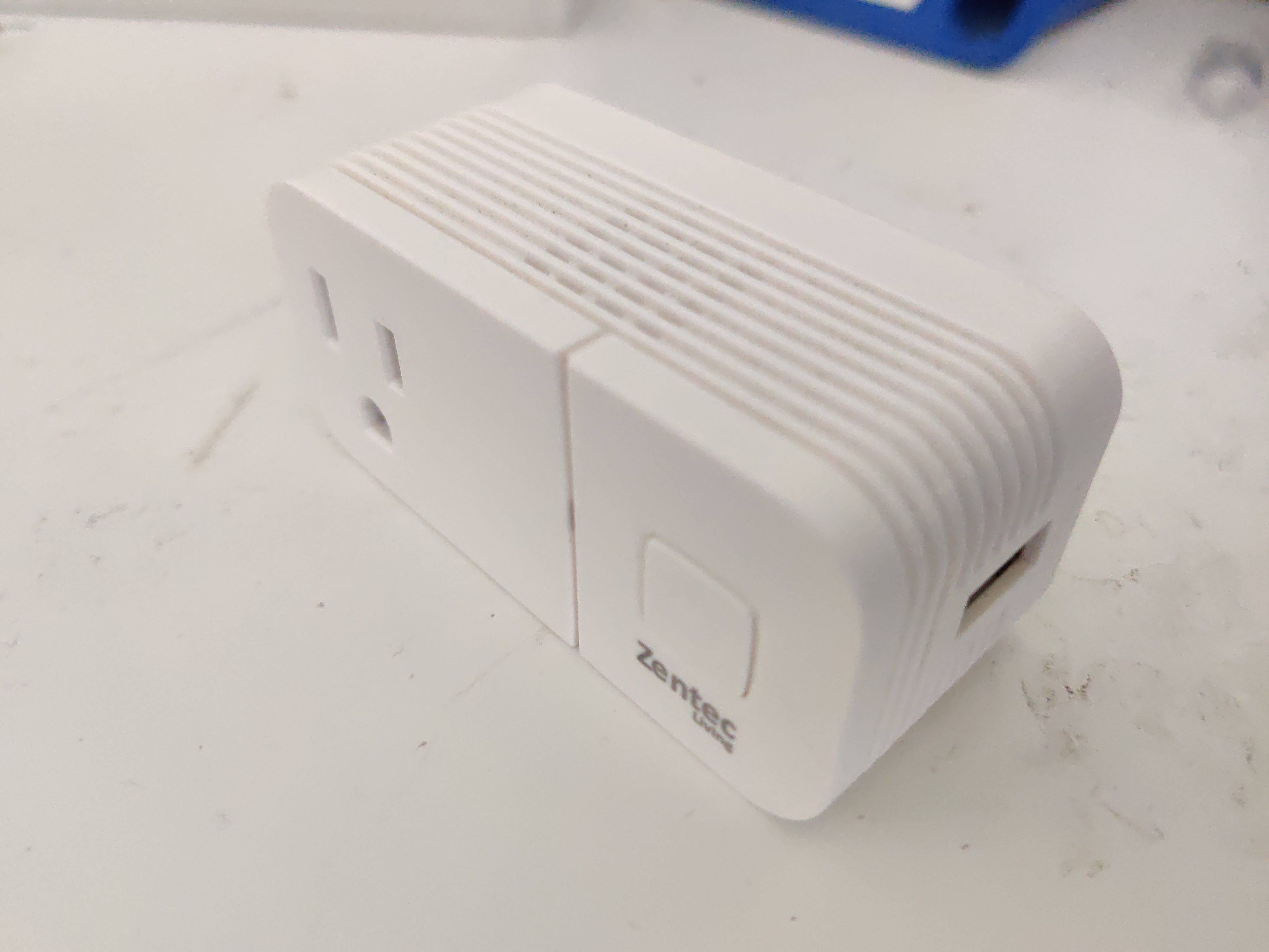 Outside of smart plug alt text